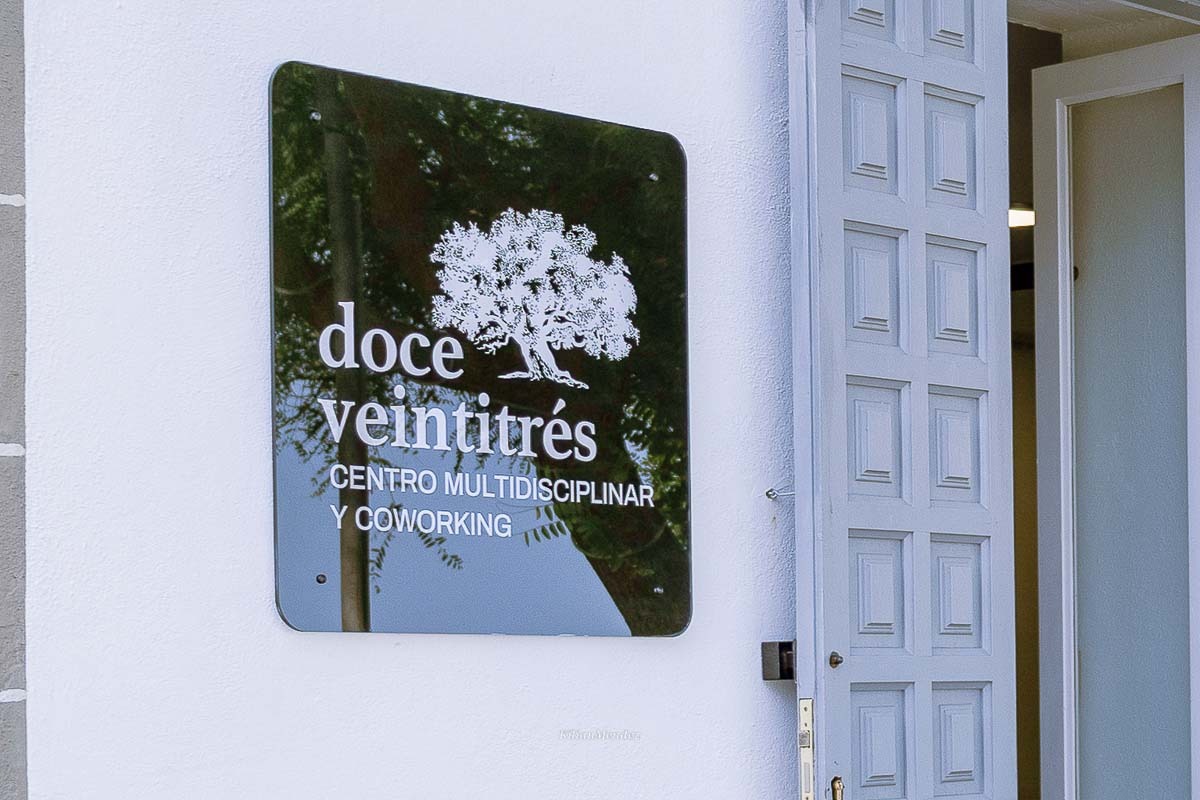 DoceVeintitrés Coworking